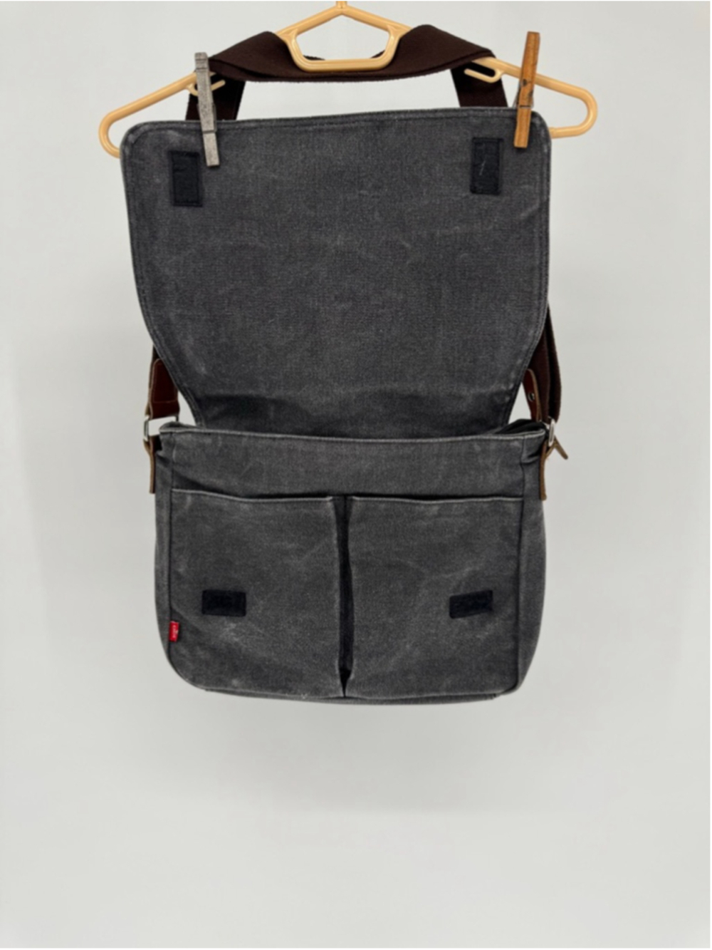 Augur Strauss & Co Gray Messenger Bag One Size with Brown Accents - Picture 4 of 14